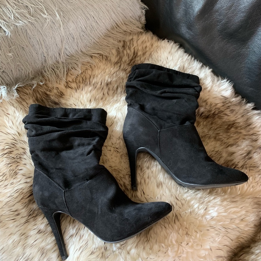 Shoes women’s booties